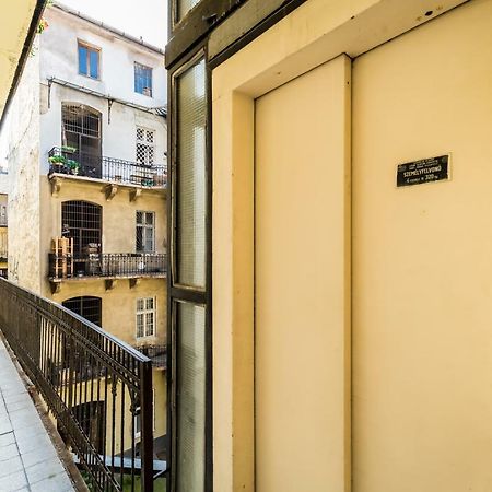 Bpr Little Attractico Apartment Budapest Kültér fotó