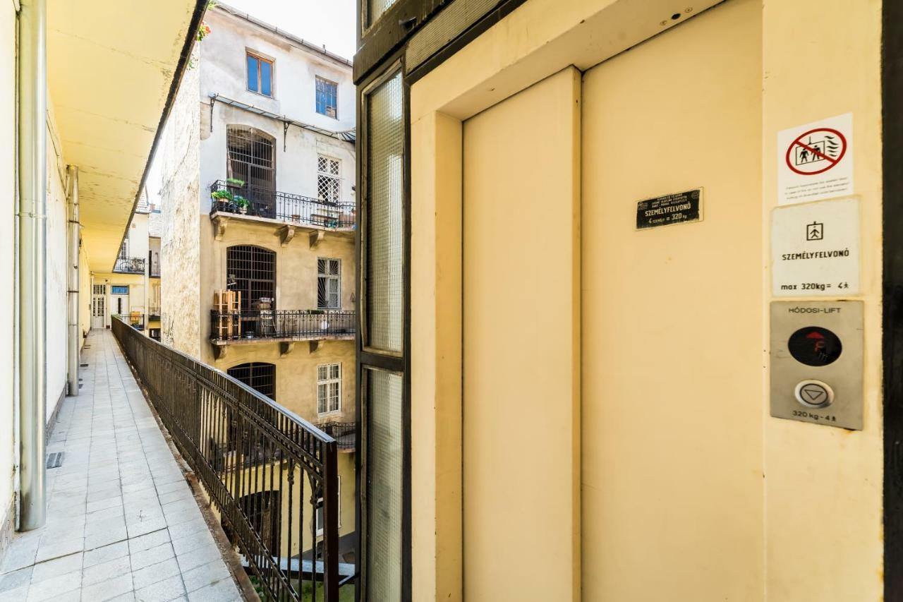 Bpr Little Attractico Apartment Budapest Kültér fotó
